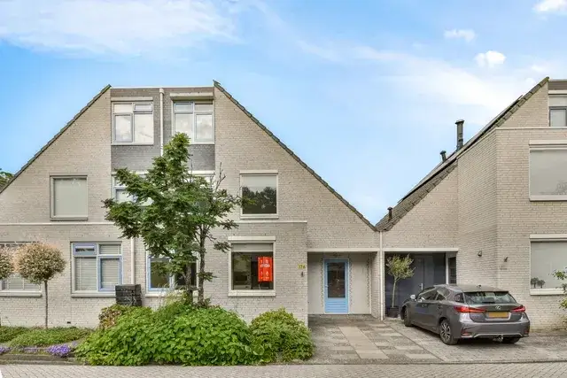 Tussenwoning te koop: Johanna Naber-erf 176, Johanna Naber-erf en omgeving Dordrecht
