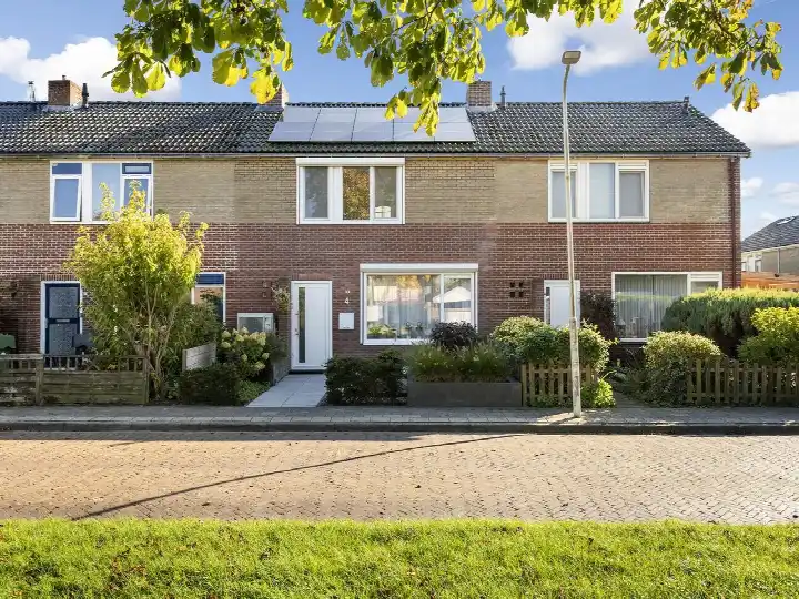 Terraced house for sale: Johannes Doornbosstrjitte 4, Blija Blije