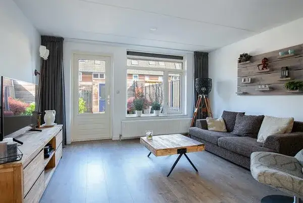 Terraced house for rent: Johannes Vermeerstraat 113, Tussen de Vaarten N.- Noord Almere