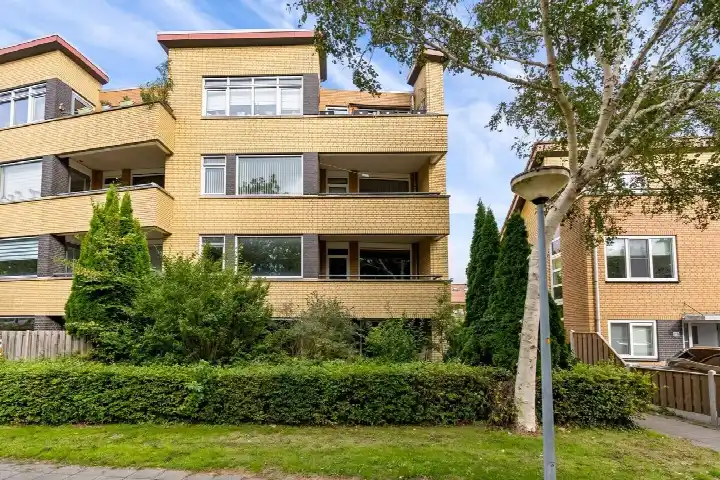 Appartement te koop: Johannes Vermeerstraat 154, Tussen de Vaarten N.- Noord Almere