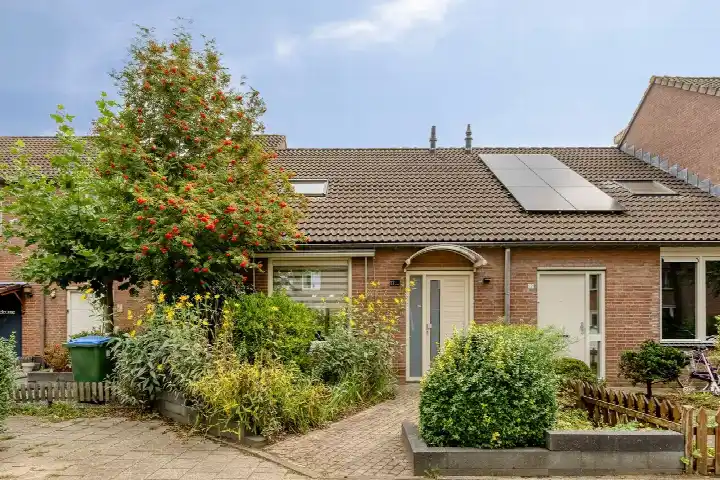 Tussenwoning te koop: Johannes Vermeerstraat 17, Schildersbuurt Oosterhout (Nb)