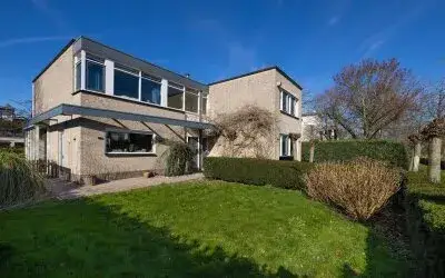Detached house for sale: Johannes Voorhoevestraat 54, 's-Gravenland Rotterdam