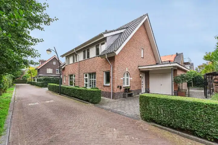 Semi-detached for sale: Johanneshoeve 15, Hoekveen e.o. Hooglanderveen