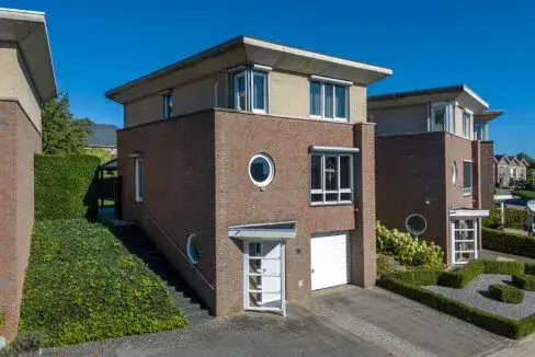 Vrijstaande woning te koop: John Erkensstraat 32, Kaalheide Kerkrade