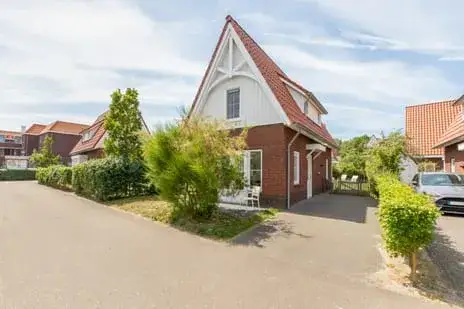 Detached house for sale: John O. Forfarstraat 38, Dishoek Koudekerke