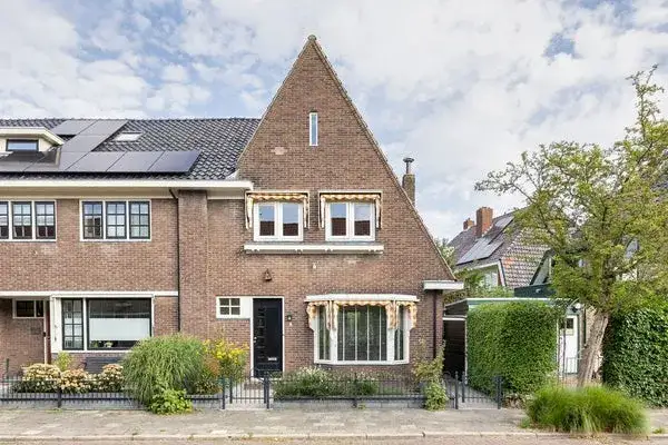 Hoekwoning te koop: Jollenstraat 9, Omgeving Leeuwarderweg en bungalowpark Sneek