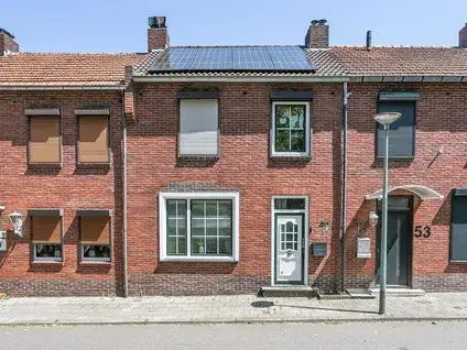 Tussenwoning te koop: Jonker Cluttstraat 51, Rozengaard Brunssum