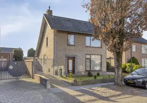 Vrijstaande woning te koop: Jonker Speelmanstraat 14, Graaf Wernerstraat Heeswijk-Dinther