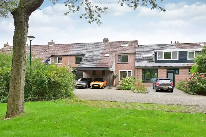 Terraced house for sale: Jonneveen 8, Noordbuurt Eemnes