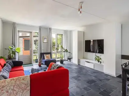 Corner house for sale: Joop den Uylstraat 11, Crabbehof-Zuid Dordrecht