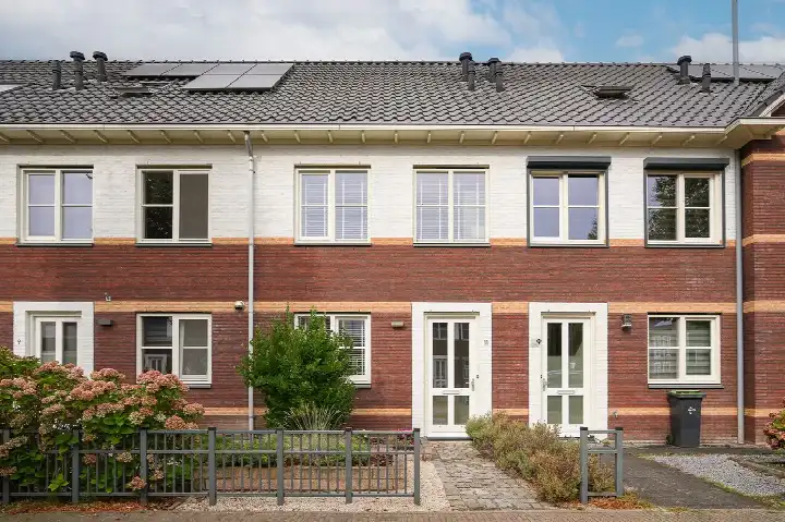 Tussenwoning te koop: Josinahof 11, Meteren - De Plantage Meteren