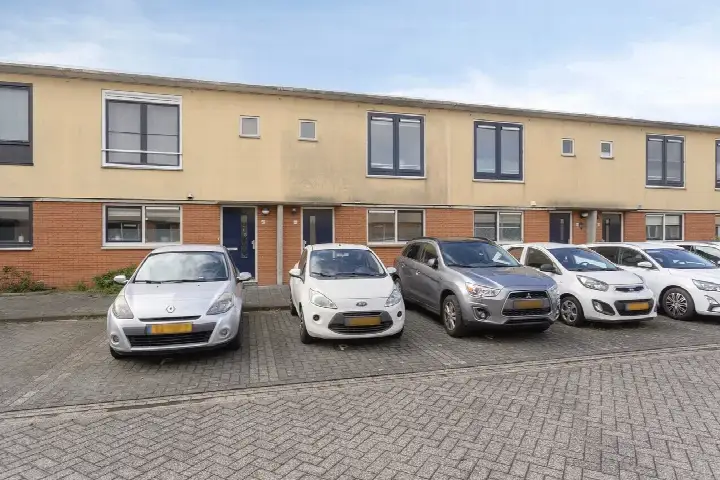 Terraced house for sale: Josine Reulingstraat 44, De Held Groningen