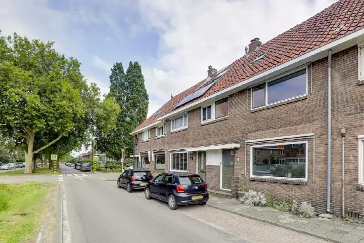 Terraced house for sale: Joubertstraat 197, Vreewijk Gouda