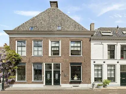 Tussenwoning te koop: Jufferenstraat 17, Binnenstad Elburg