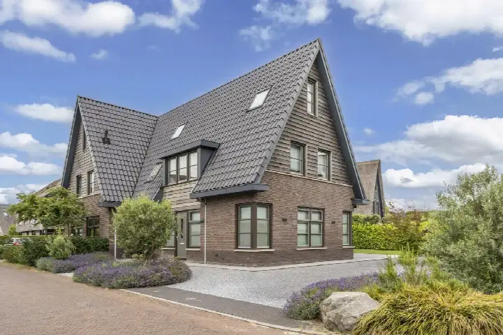 Semi-detached for sale: Jufferlaan 18, Blaricummermeent Blaricum