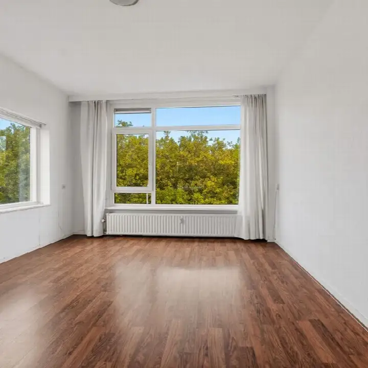Apartment for sale: Juliana van Stolberglaan 77, Bezuidenhout-Midden 'S-Gravenhage