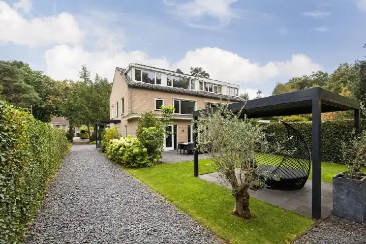 Semi-detached for sale: Julianalaan 103, Bilthoven Centrum Bilthoven