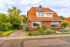 Twee-onder-één-kap te koop: Julianalaan 2, Scheemdermeer Scheemda