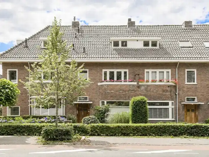 Tussenwoning te koop: Julianalaan 47, Boeimeer Breda