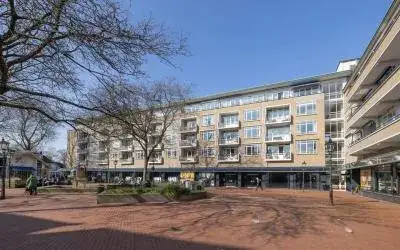 Appartement te koop: Julianaplein 68, Raadhuisplein Bussum