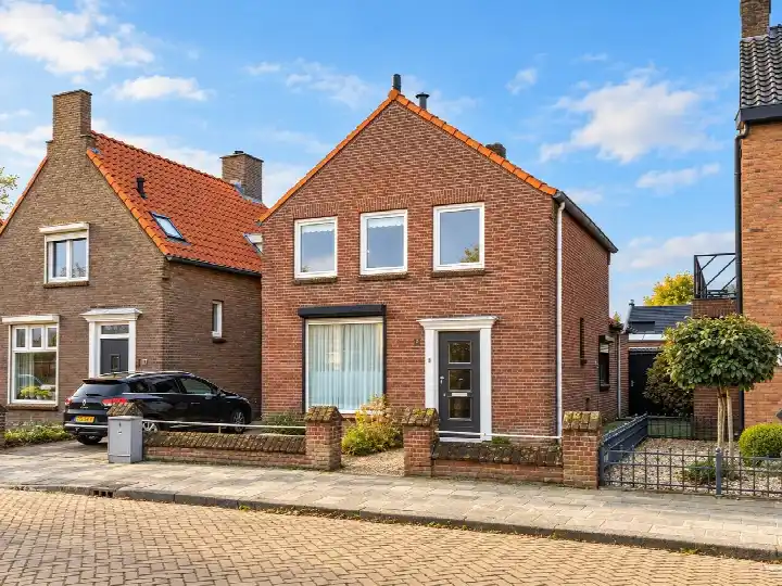 Vrijstaande woning te koop: Julianastraat 17A, Rooi Dorp Kaatsheuvel