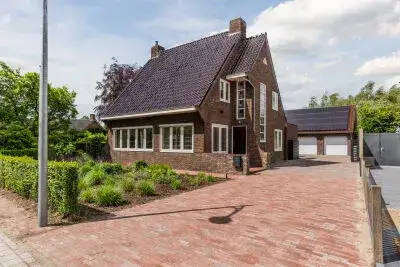 Detached house for sale: Julianastraat 5, Diessen Diessen