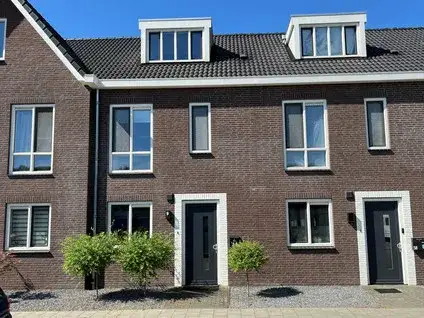 Tussenwoning te koop: Julianastraat 60, Meerlo Meerlo