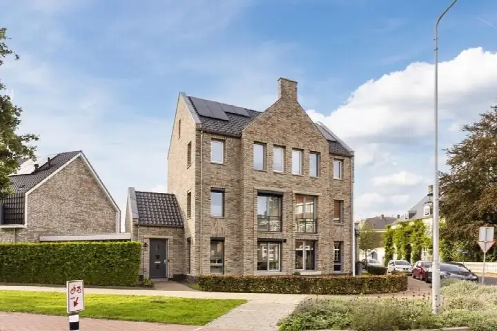 Twee-onder-één-kap te koop: Julie Postelsingel 111, Boxmeer Centrum Boxmeer