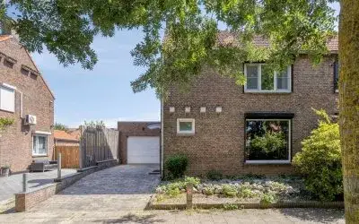 Hoekwoning te koop: Jupiterstraat 12, Geleen-Centrum Geleen