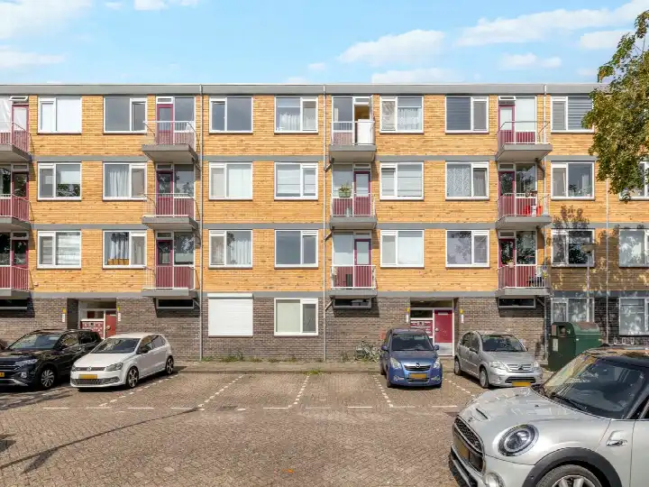 Appartement te koop: Justus van Effenlaan 56, Vondelwijk Waddinxveen