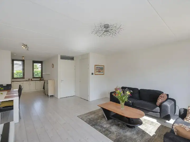 Tussenwoning te koop: Juwelenstraat 7, Sieradenbuurt (brt) Almere
