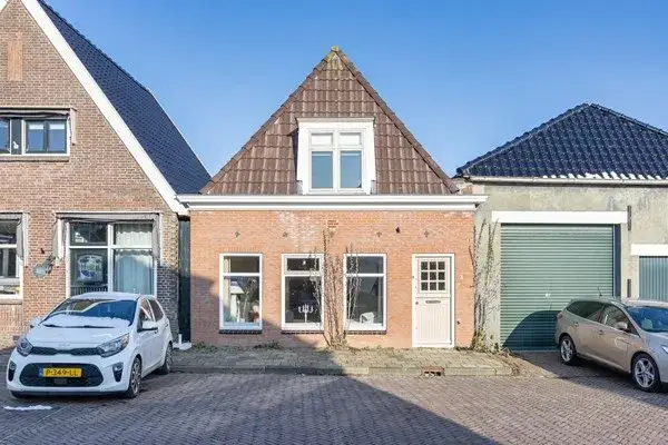 Twee-onder-één-kap te koop: Kaatsplein 3, Arum Arum