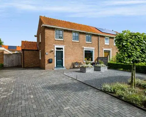 Hoekwoning te koop: Kallenbroekerweg 32, De Lors Barneveld