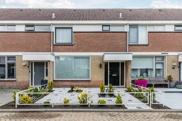 Tussenwoning te koop: Kampakker 6, Torenveld Zevenbergen