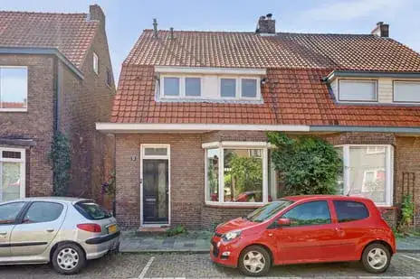 Twee-onder-één-kap te koop: Kamperfoeliestraat 15, Goes-Oost Goes