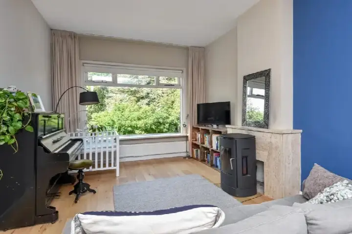 Appartement te koop: Kamperfoeliestraat 27, Heesterbuurt 'S-Gravenhage