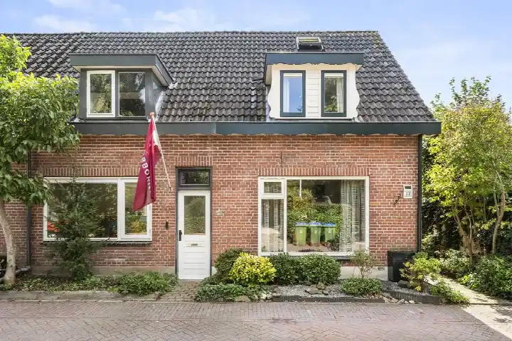 Hoekwoning te koop: Kampstraat 17, Centrum Ede Ede