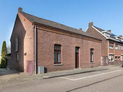 Detached house for sale: Kampstraat 63, Heerlerheide-Kom Heerlen