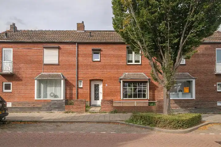 Terraced house for sale: Kampstraat 8, Heilust Kerkrade