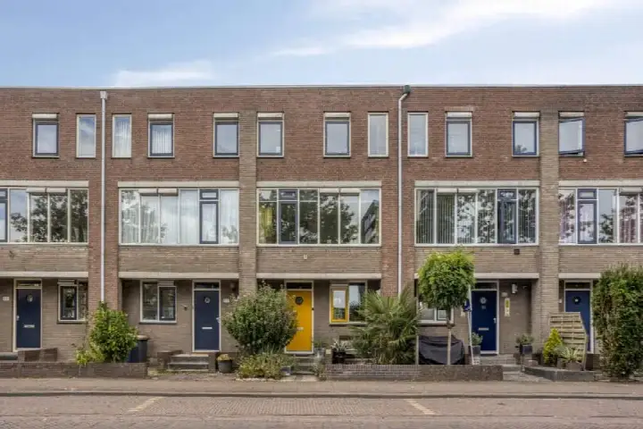 Terraced house for sale: Kanaal Noord 83F, De Haven Apeldoorn