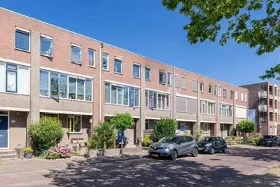 Tussenwoning te koop: Kanaal Noord 85A, De Haven Apeldoorn