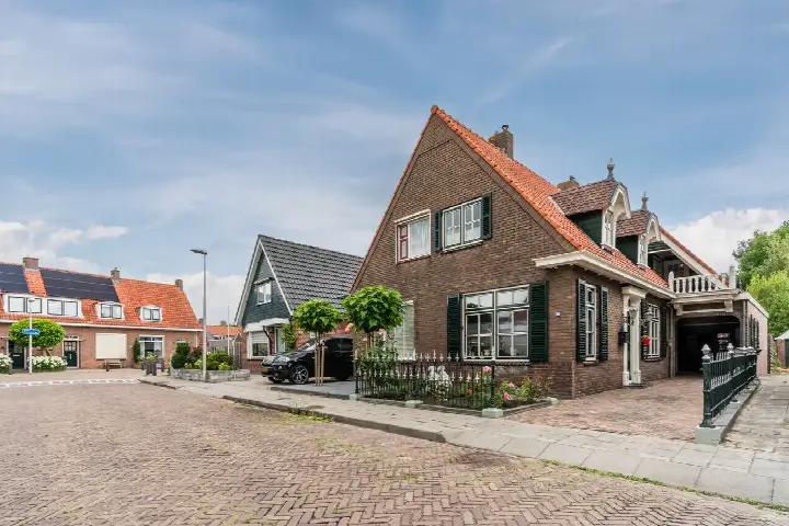 Semi-detached for sale: Kanaalweg 106, Oost Hoogeveen