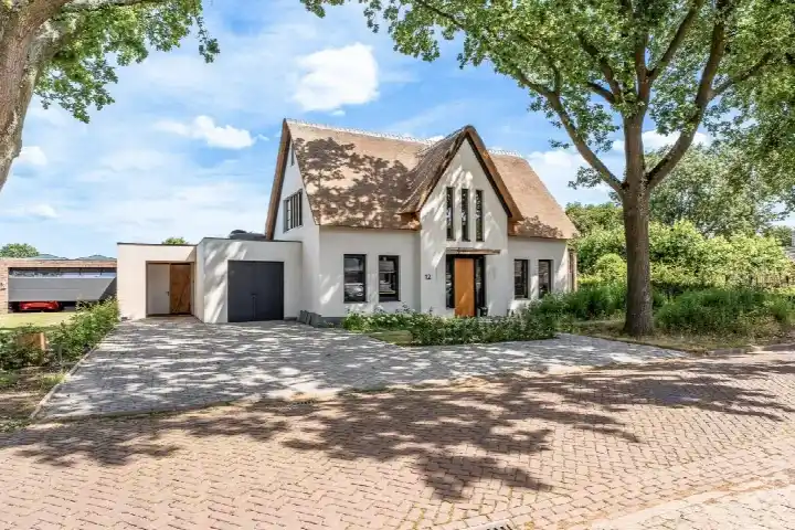 Vrijstaande woning te koop: Kapelstraat 12, Kern Molenschot Molenschot