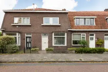Terraced house for sale: Kapelstraat 33, Noordoosthoek Sneek