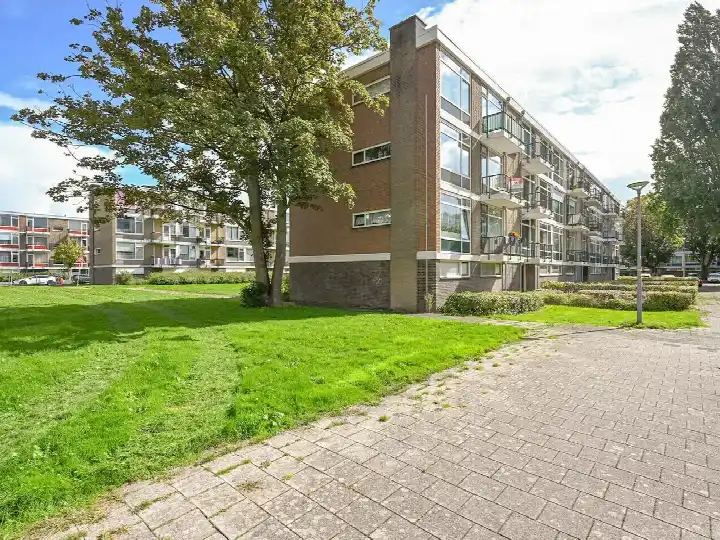 Apartment for sale: Kapershoek 10, Zuidwijk Rotterdam