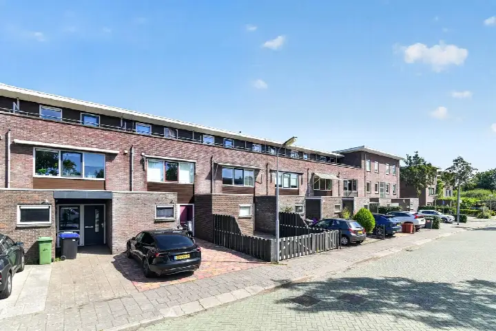 Terraced house for sale: Kapzaag 20, Zaans Hout Zaandam