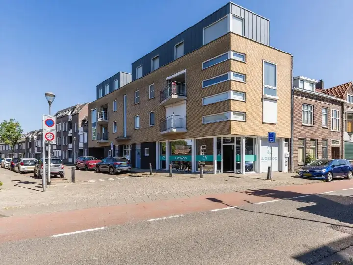 Apartment for sale: Kardinaal van Rossumstraat 76, Padua Tilburg