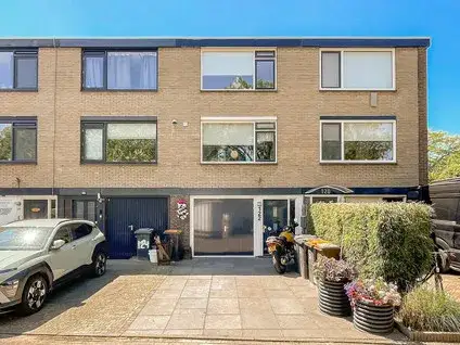 Tussenwoning te koop: Karolingersweg 122, De Heul Wijk Bij Duurstede