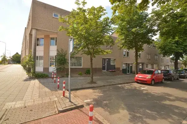 Tussenwoning te koop: Kastanjelaan 3, De Dem en omgeving Hoensbroek