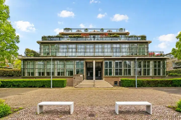 Appartement te koop: Kastanjelaan 32, Bloemendaal Bloemendaal